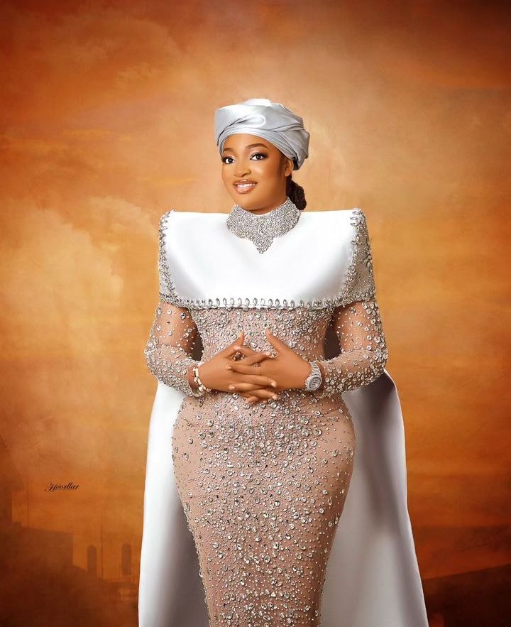 Queen Naomi Silekunola Shares Breathtaking Photos Calls Herself